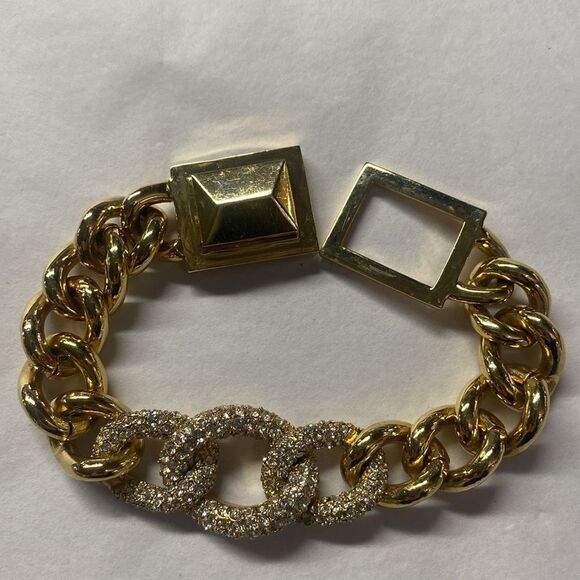 Goldtone large Cuban link Bracelet - Picture 5 of 6